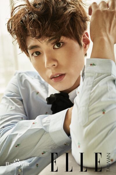 朴宝剑(|Park Bo Gum)ELLE图片图集
