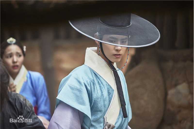 最全朴宝剑(|Park Bo Gum)在《云画的月光》中的壁纸