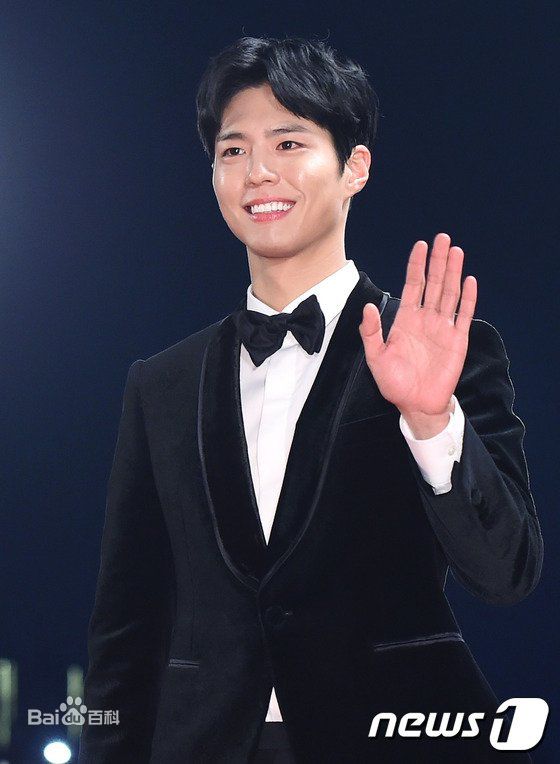 朴宝剑(|Park Bo Gum)KBS演技大赏素颜照相册