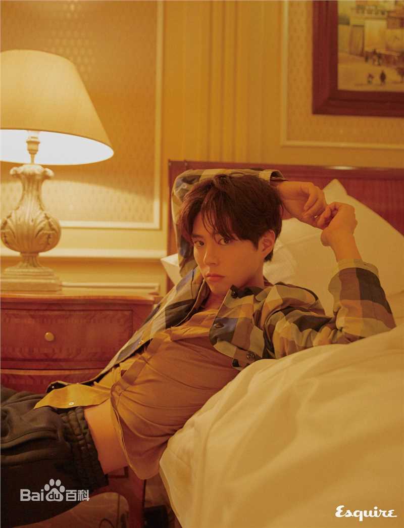 朴宝剑(|Park Bo Gum)Esquire韩国2018年3月号图册