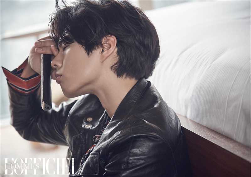 朴宝剑(|Park Bo Gum)L' Officiel Hommes泰国2018年6月号素颜照相册