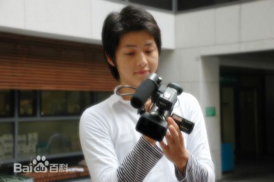 宋仲基(Song Joong Ki)宋家有儿初长成素颜照相册