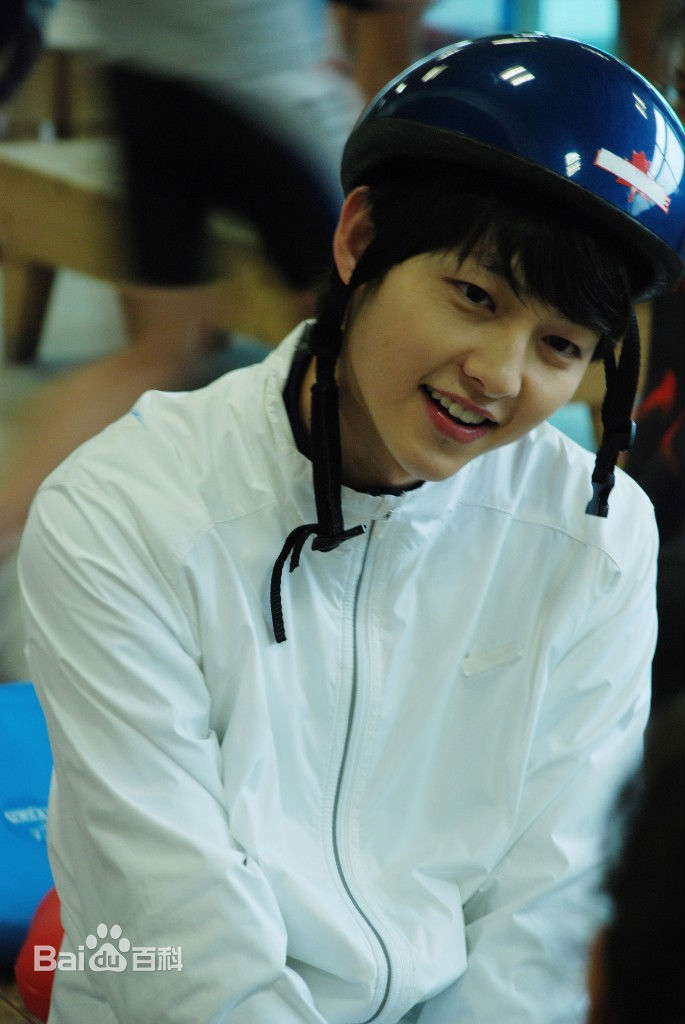 精选宋仲基(Song Joong Ki)在《Triple》（2009）中的图册