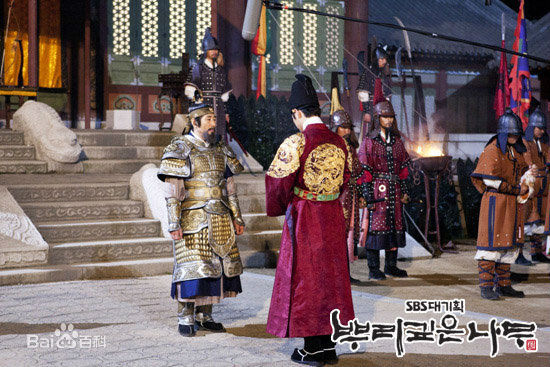 精选宋仲基(Song Joong Ki)在《树大根深》（2011）中的图册