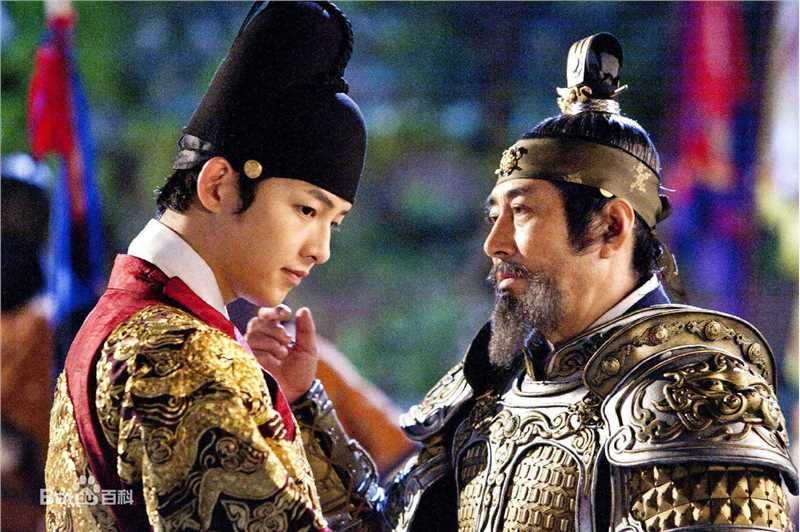 精选宋仲基(Song Joong Ki)在《树大根深》（2011）中的图册