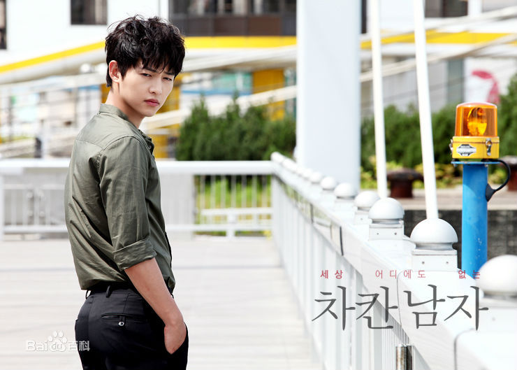 最新宋仲基(Song Joong Ki)在《善良的男人》（2012）中的壁纸