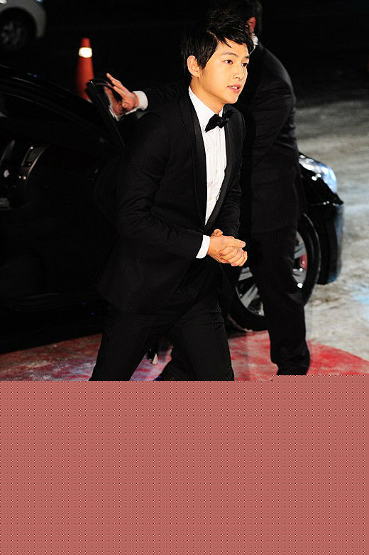 宋仲基(Song Joong Ki)KBS演技大赏（2012）性感图片图集