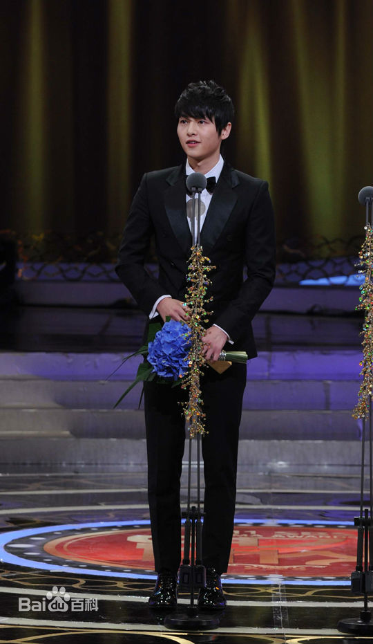 宋仲基(Song Joong Ki)S演技大赏（2011）性感图片壁纸