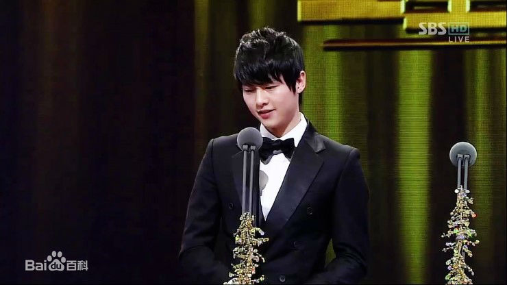 宋仲基(Song Joong Ki)S演技大赏（2011）性感图片壁纸