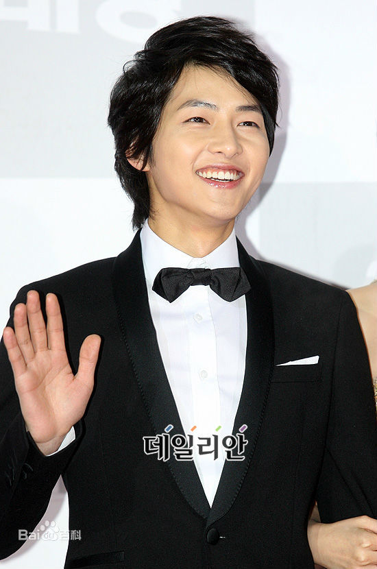 宋仲基(Song Joong Ki)KBS演技大赏(2010)壁纸壁纸