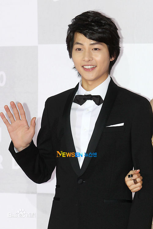 宋仲基(Song Joong Ki)KBS演技大赏(2010)壁纸壁纸