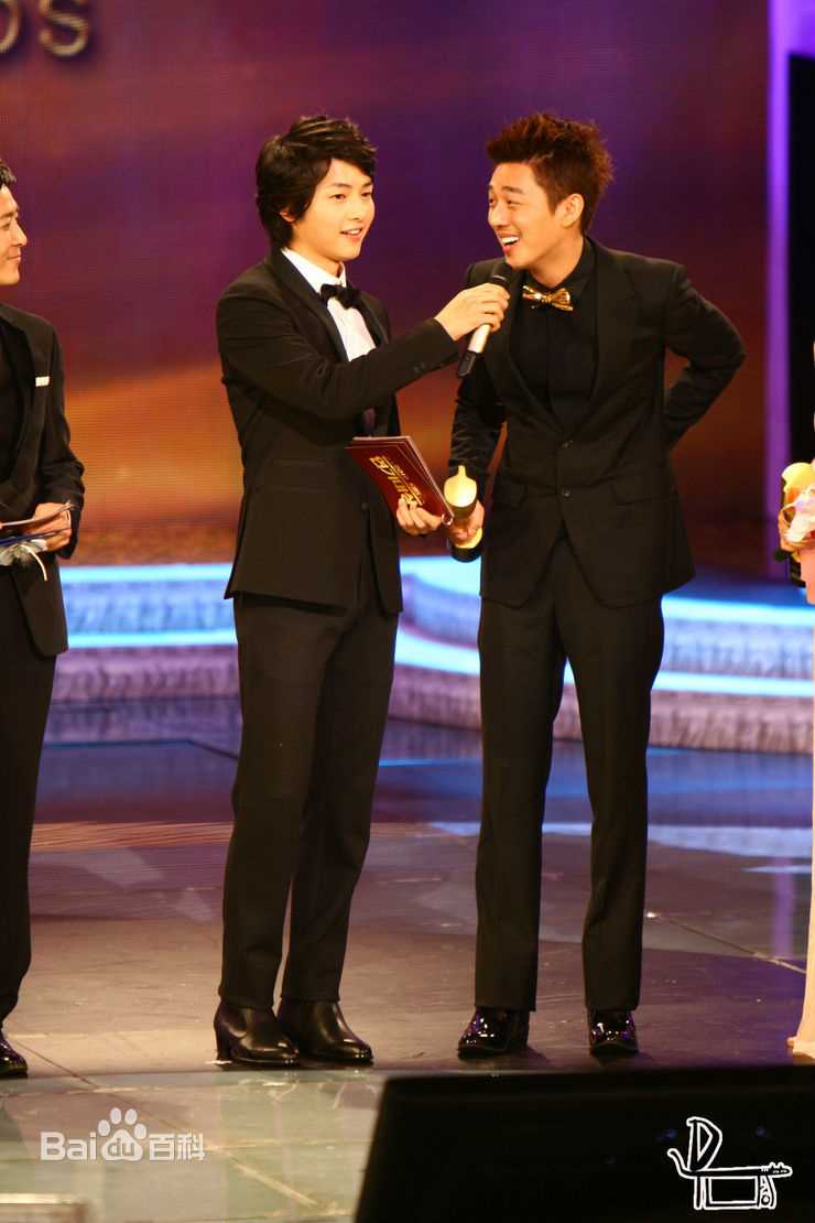 宋仲基(Song Joong Ki)KBS演技大赏(2010)壁纸壁纸