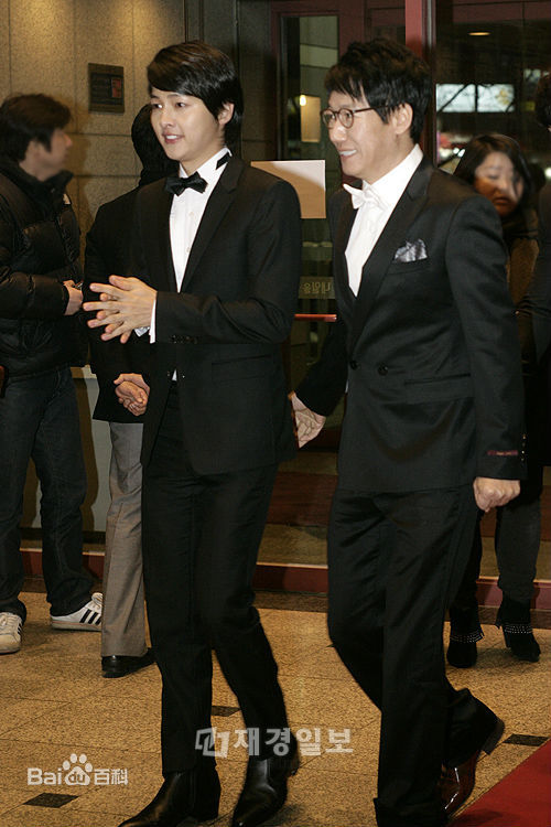 宋仲基(Song Joong Ki)S演艺大赏（2010）图片图册