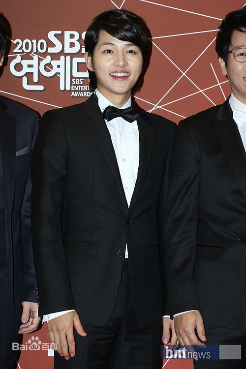 宋仲基(Song Joong Ki)S演艺大赏（2010）图片图册