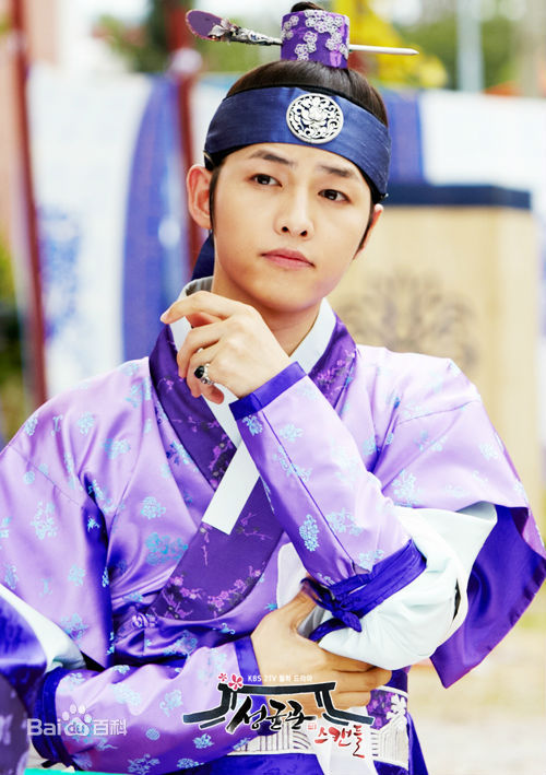 宋仲基(Song Joong Ki)越“剥”越有魅力的演员前后照片