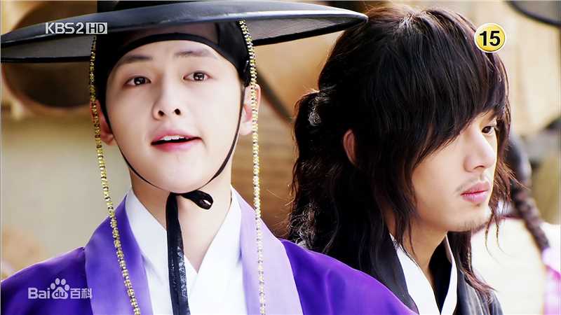 最新宋仲基(Song Joong Ki)在作品《成均馆绯闻》饰演具龙河中的图集