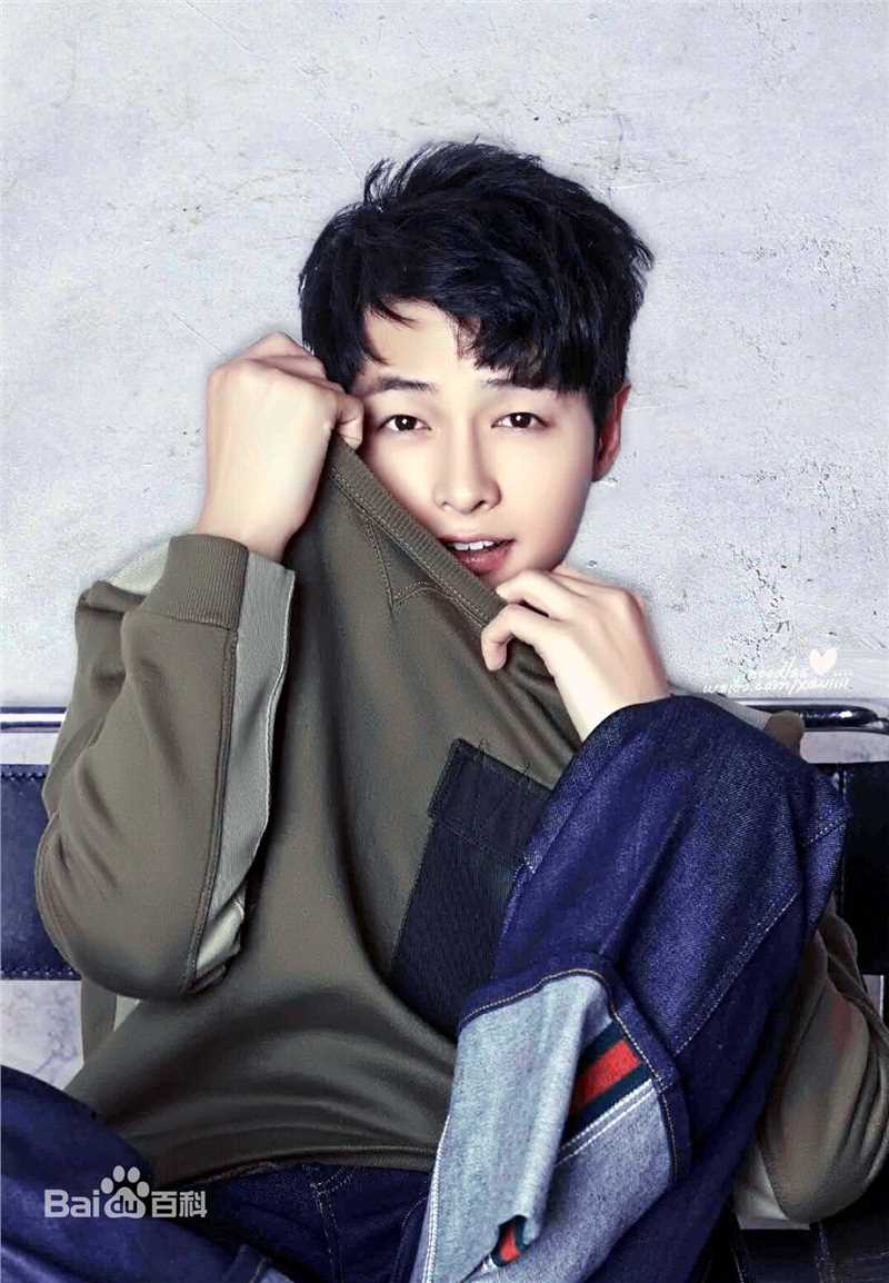 宋仲基(Song Joong Ki)《BAZAAR》