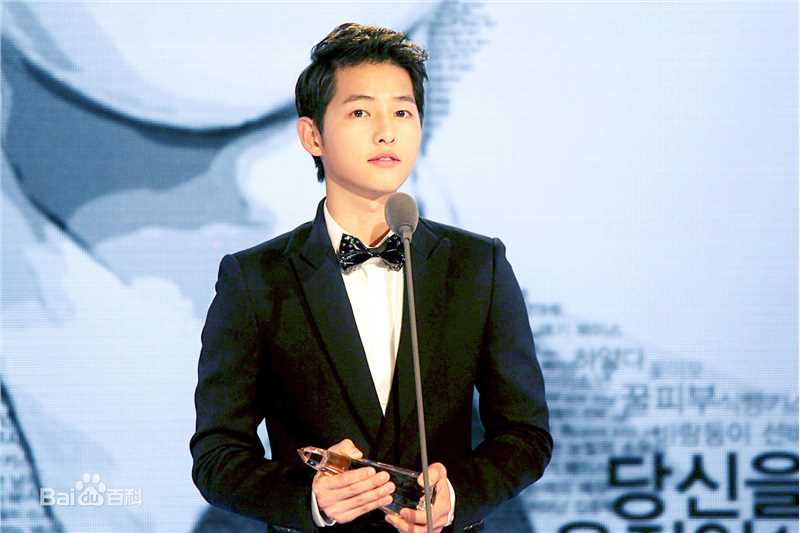 最全宋仲基(Song Joong Ki)在活动《Style Icon Awards》中的相册