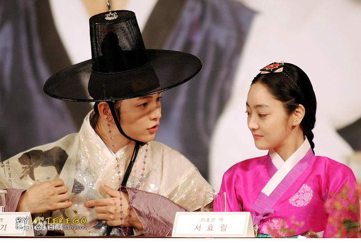 最全宋仲基(Song Joong Ki)精彩图册