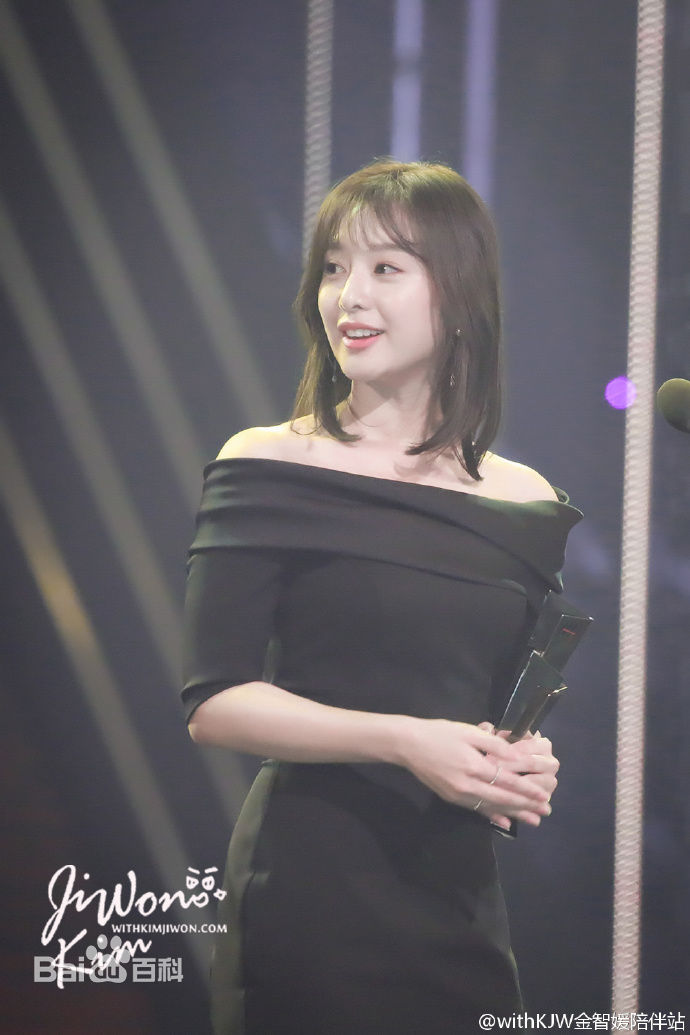 金智媛（本名）(/Kim Ji Won/キム·ジウォン)颁奖礼/红毯壁纸壁纸