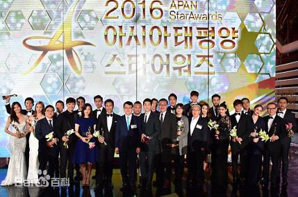 金智媛（本名）(/Kim Ji Won/キム·ジウォン)颁奖礼/红毯壁纸壁纸