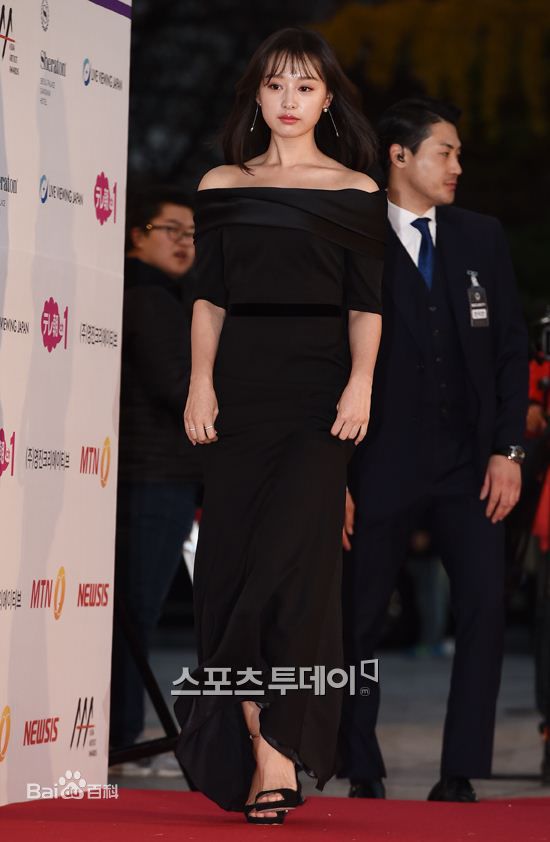 金智媛（本名）(/Kim Ji Won/キム·ジウォン)颁奖礼/红毯壁纸壁纸