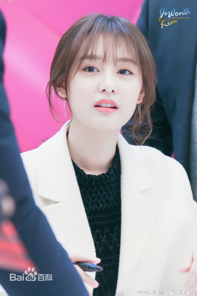 金智媛（本名）(/Kim Ji Won/キム·ジウォン)签名会素颜照壁纸