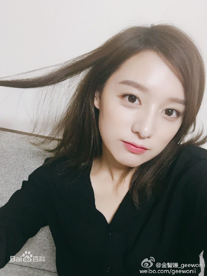 金智媛（本名）(/Kim Ji Won/キム·ジウォン)SNS壁纸壁纸