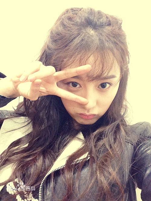 金智媛（本名）(/Kim Ji Won/キム·ジウォン)SNS壁纸壁纸