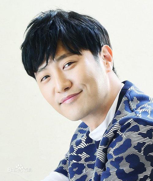 晋久（身份证上的名字）( ；Jin Goo)晋久图片图集