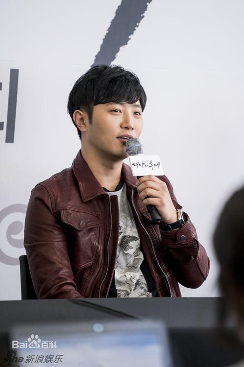 晋久（身份证上的名字）( ；Jin Goo)晋久图片图集