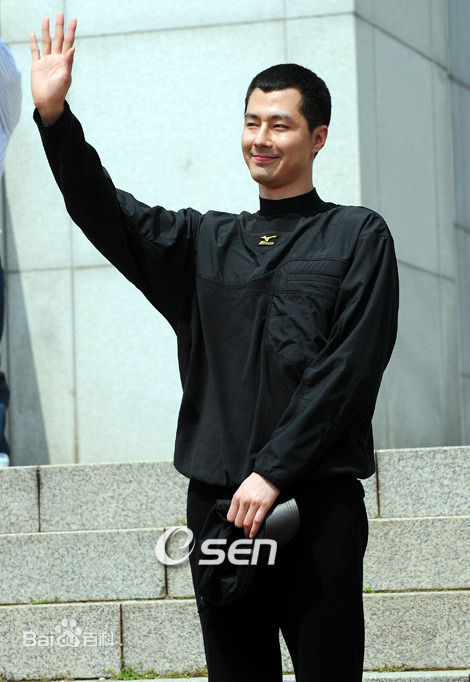 赵寅成(Zo In Sung)当兵时期图片图册