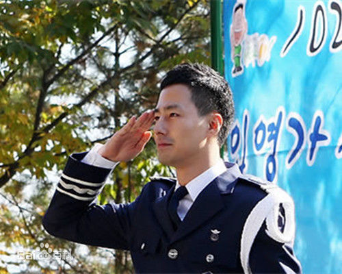 赵寅成(Zo In Sung)当兵时期图片图册