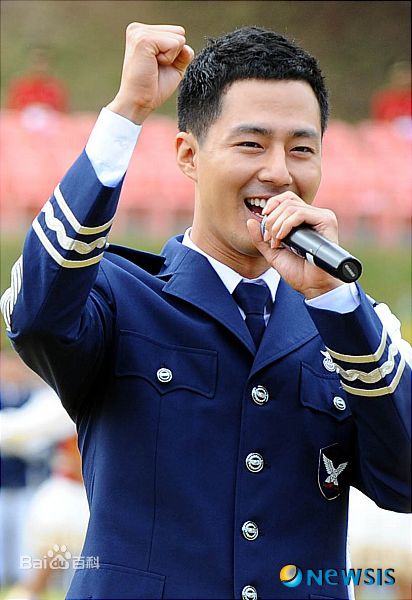 赵寅成(Zo In Sung)当兵时期图片图册