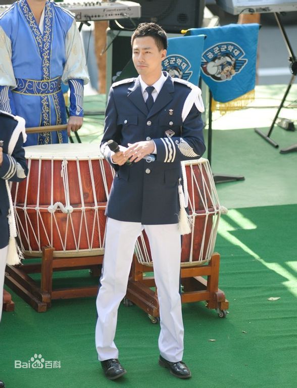 赵寅成(Zo In Sung)当兵时期图片图册