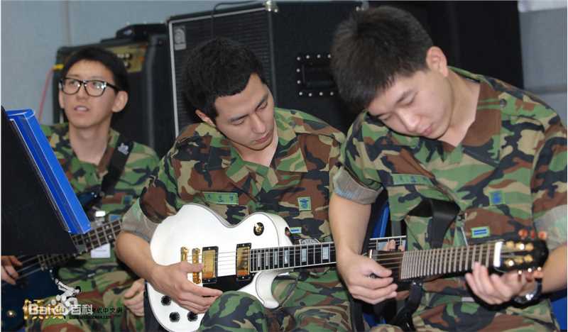 赵寅成(Zo In Sung)当兵时期图片图册