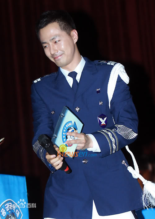 赵寅成(Zo In Sung)当兵时期图片图册