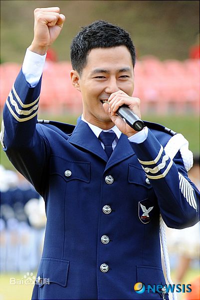 赵寅成(Zo In Sung)当兵时期图片图册