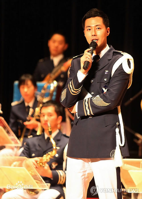 赵寅成(Zo In Sung)当兵时期图片图册