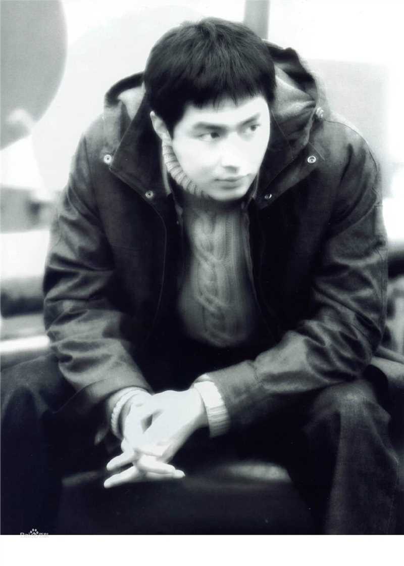 最新赵寅成(Zo In Sung)在《钢琴别恋》（2001）中的图集