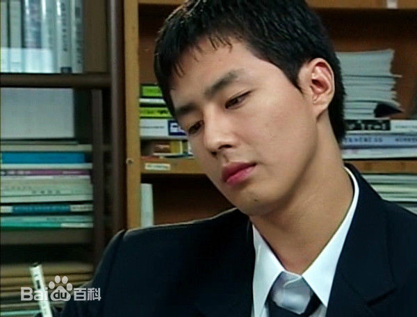 最新赵寅成(Zo In Sung)在《钢琴别恋》（2001）中的图集