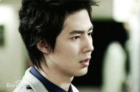 高清赵寅成(Zo In Sung)在《春日》（2005）中的图册