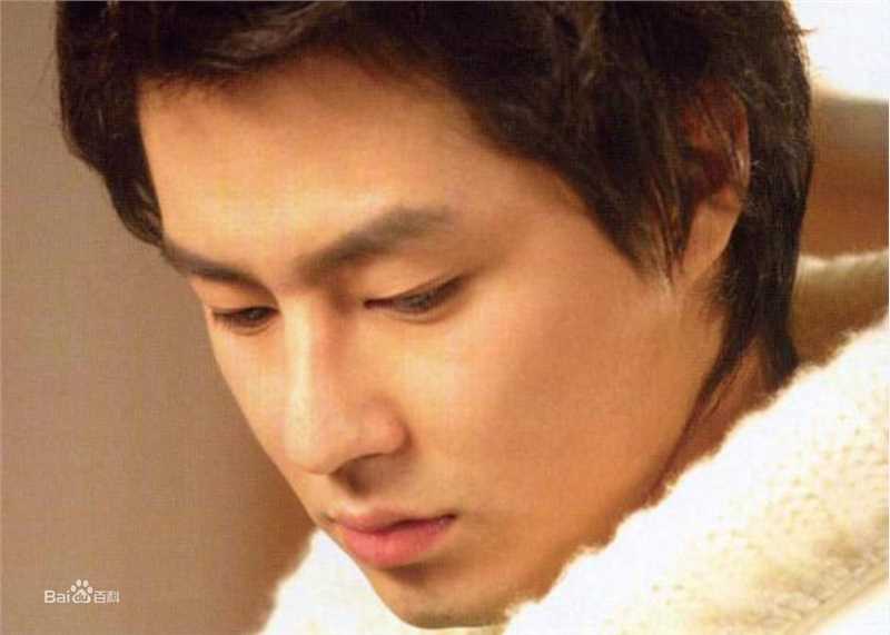 高清赵寅成(Zo In Sung)在《春日》（2005）中的图册