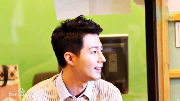 高清赵寅成(Zo In Sung)在《Music show》（2013）中的图集