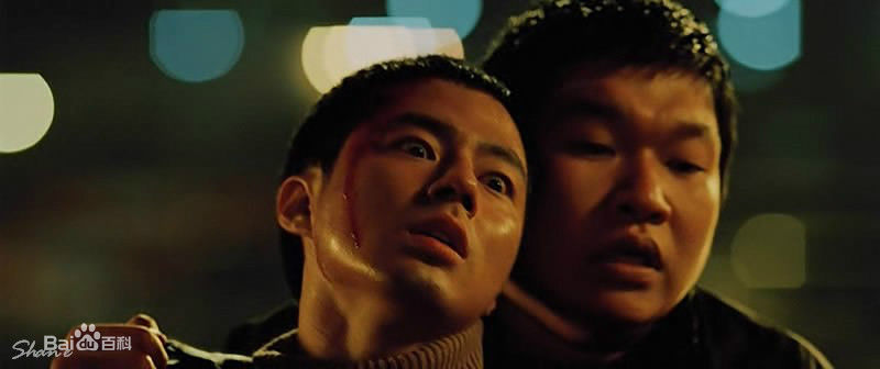 最新赵寅成(Zo In Sung)在《卑劣的街头》（2006）中的壁纸