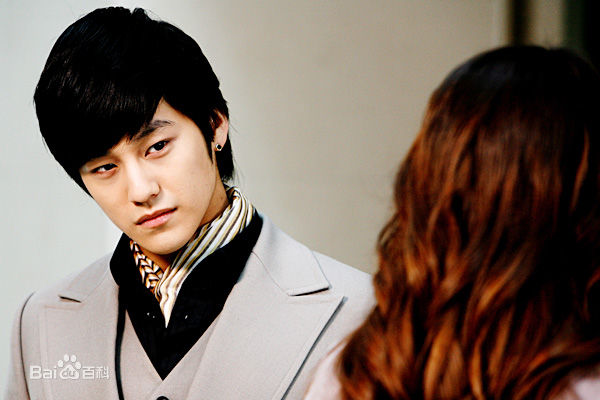 金范(キム ボム)影视形象生活照相册