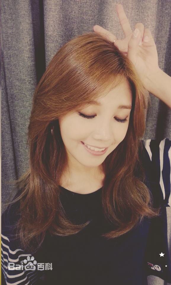 郑恩地(Jung Eun Ji)生活照素颜照相册