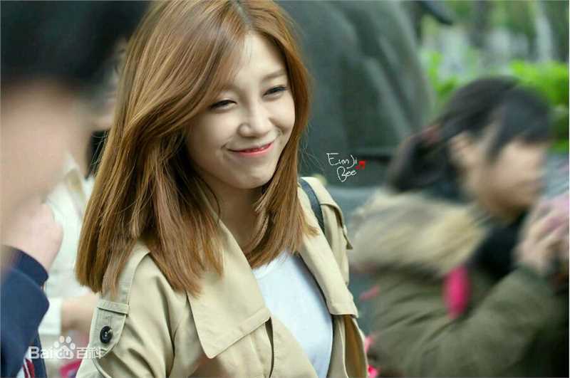 郑恩地(Jung Eun Ji)演出活动前后照片