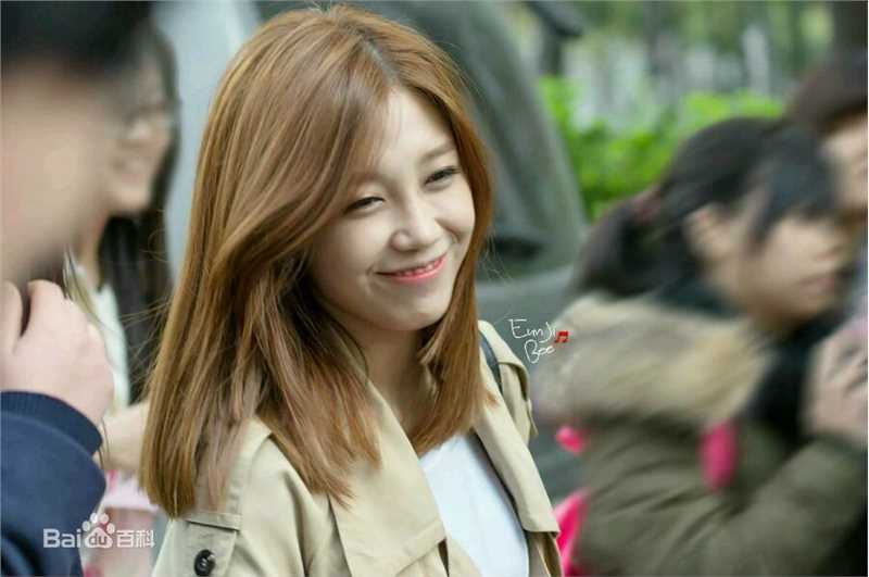 郑恩地(Jung Eun Ji)演出活动前后照片