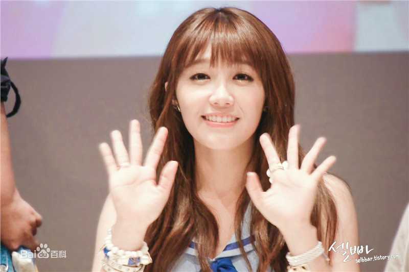 郑恩地(Jung Eun Ji)演出活动前后照片